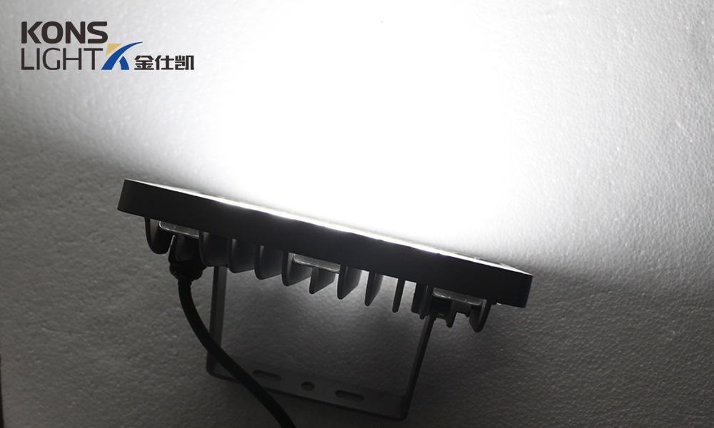 Kons-Led Smd Flood Light 30w50w 3000k-5700k Uv Resistance, Dust Proof Ip65